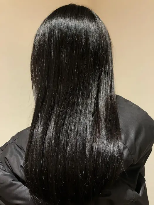 セルフカラーでムラのある髪を均一黒髪に Ogikubo Voice所属 ヘッドスパ人気 西尾 桃佳 荻窪 のヘアカタログ ミニモ