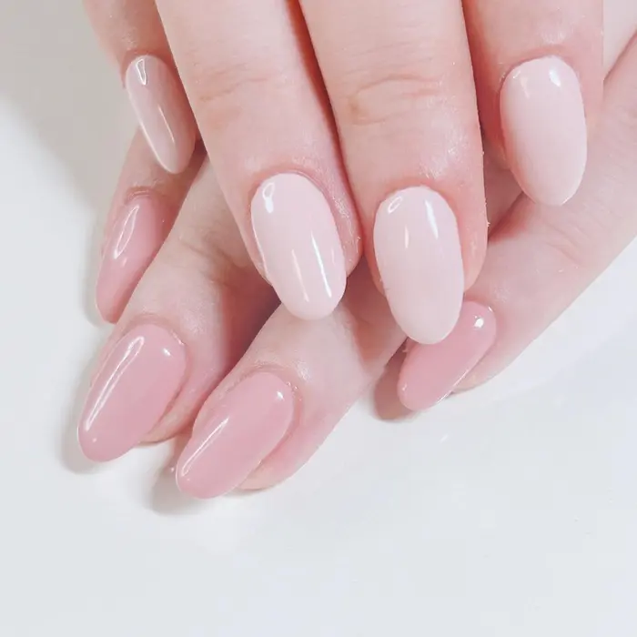 2カラーのアシンメトリーなワンカラー K所属 高島 亀戸ネイルサロンkのネイルデザイン ミニモ 2カラーのアシンメトリーなワンカラー K所属 高島 亀戸ネイルサロンkのネイルデザイン ミニモ