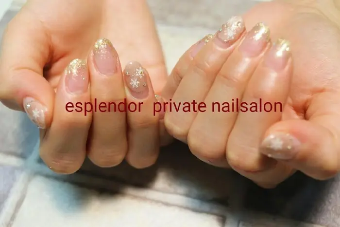 ネイル ベージュ ゴールド シンプル ネイルアート最高の画像