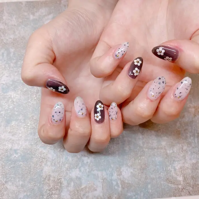 こちらはホットペッパー限定の 月替わりデザインコースです マリクワ風になるように お客様 エリクサーネイル 池袋店所属 エリクサー池袋 佐野の ネイルデザイン ミニモ