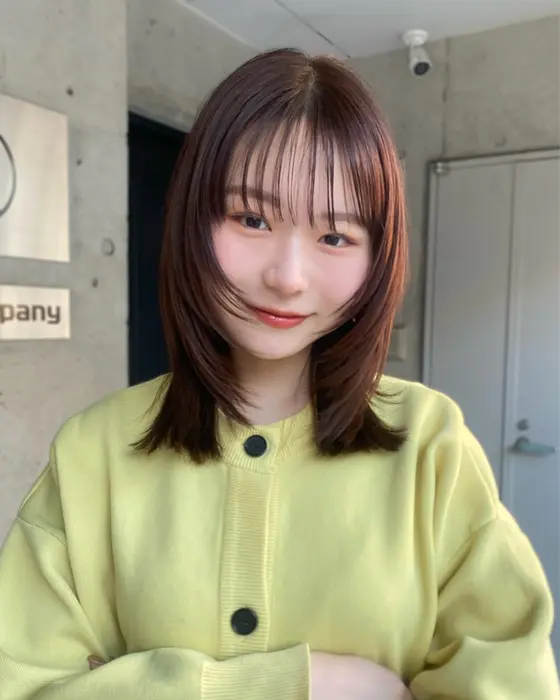 巻かなくても可愛いレイヤーカット
耳前にしかレイヤーを入れてないので...
