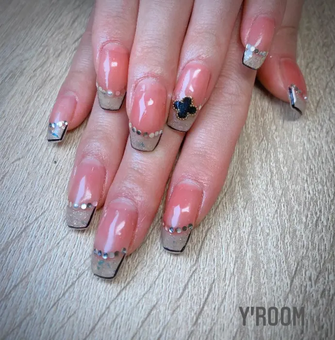 成人式ネイル パラジェル Nail Y Room Yroom ワイルーム ワンカラー 浜松 Y Room所属 Yuka ネイリスト のネイル デザイン ミニモ