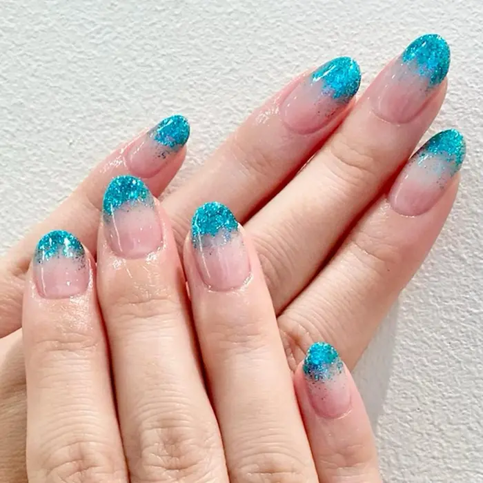 Neolive Ginza所属 矢羽田 玲菜のネイルデザイン ミニモ