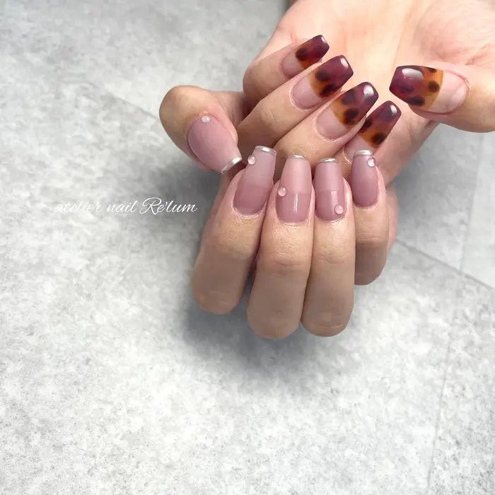 レオパードネイル ヒョウ柄ネイル べっ甲ネイル マットネイル Atelier Nail Re Lum所属 Atelier Nail Relumのネイル デザイン ミニモ
