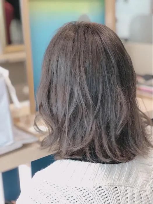 ブリーチなしで エドルカラーならグレージュも高発色です Secilb所属 Secilb 菜由のヘアカタログ ミニモ