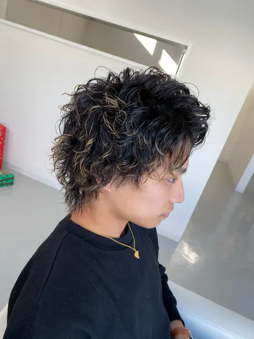 ツイストスパイラル 似合わせウルフ Men S ｆｉｒｓｔ所属 Men Sfirst 代表 栗田 拓のヘアカタログ ミニモ