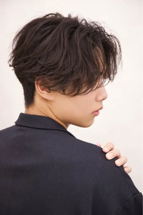 長めでもできるフェザーパーマ