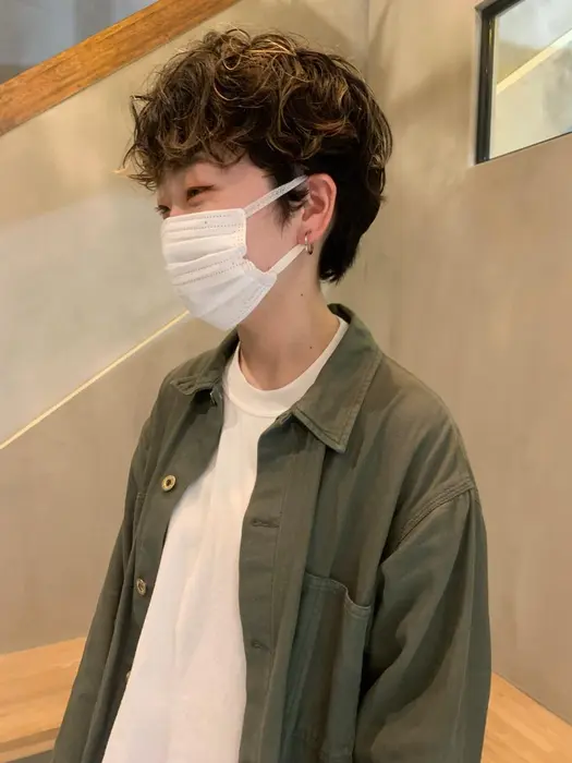 くるくるパーマとショートの相性バツグン Pool所属 藤野 彩綾のヘアカタログ ミニモ