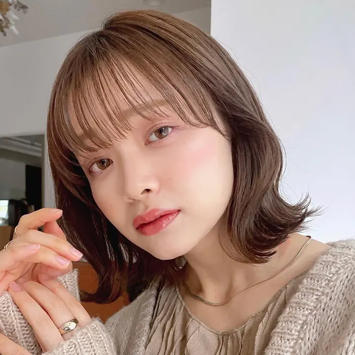 柔らかいベージュカラー 結べる長さのボブで扱いやすく ショート ミニボブ ショートヘ Garden Yokohama所属 東千夏 ボブ 暖色カラーのヘアカタログ ミニモ