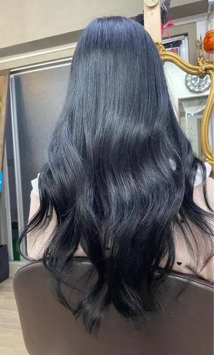 ブルーブラック 元々暗めだったので ブリーチなしでもブルー感が感じられます Party Partyhair所属 十時 莉央のヘア カタログ ミニモ