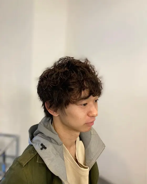 ナチュラルメンズパーマ 自然なパーマでスタイリングがしやすく こなれ感を出すことが出来ます So Hagiwara新中野店所属 大歯 健太郎のヘアカタログ ミニモ