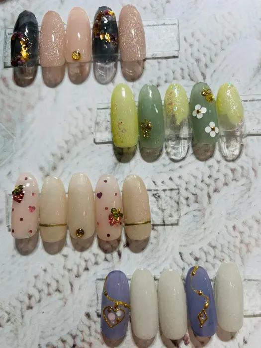 メニュー マグネットデザイン Nail Patio 北浦和店所属 Nail Patio Saito のネイル デザイン ミニモ