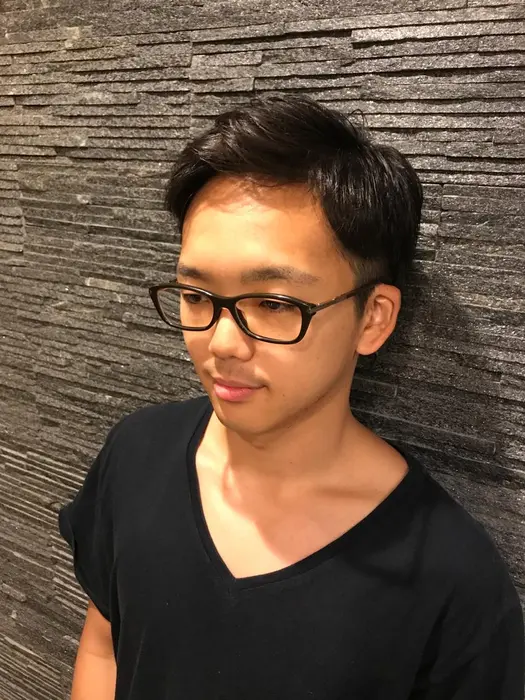 スタイル ツーブロック 4mm 刈り上げ 全体的に長め ワックス仕上げ 毛質 軟毛 パーマで ヒロ銀座所属 吉澤 咲那のヘアカタログ ミニモ スタイル ツーブロック 4mm 刈り上げ 全体的に長め ワックス仕上げ 毛質 軟毛 パーマで ヒロ銀座所属 吉澤 咲那のヘアカタログ ミニモ