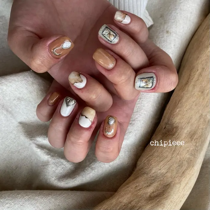 コンチョネイル 月ネイル 地層ネイル ボヘミアンネイル Chipieee所属 パラジェルサロン 原宿 Yukoのネイル デザイン ミニモ