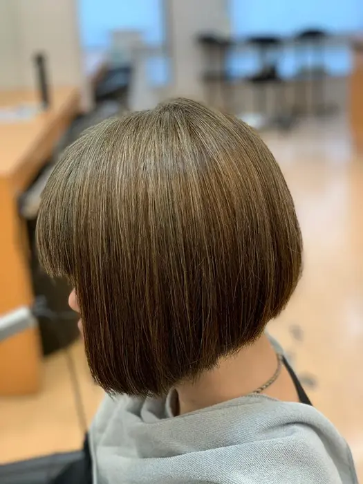 切りっぱなしボブ マッド系ハイライト モッズヘア柏店所属 Mod Hair柏 店長エッセンのヘアカタログ ミニモ