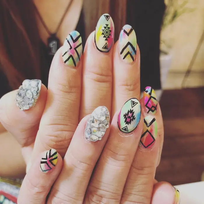 オルテガ柄 Saltnail所属 Salt Nailのネイルデザイン ミニモ