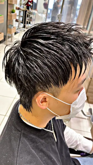 メンズのショートレイヤー ウルフスタイルも人気です Ash 高円寺店所属 メンズ 山口直人 ロン毛筋肉美容師のヘアカタログ ミニモ メンズのショートレイヤー ウルフスタイルも人気です Ash 高円寺店所属 メンズ 山口直人 ロン毛筋肉美容師のヘアカタログ ミニモ