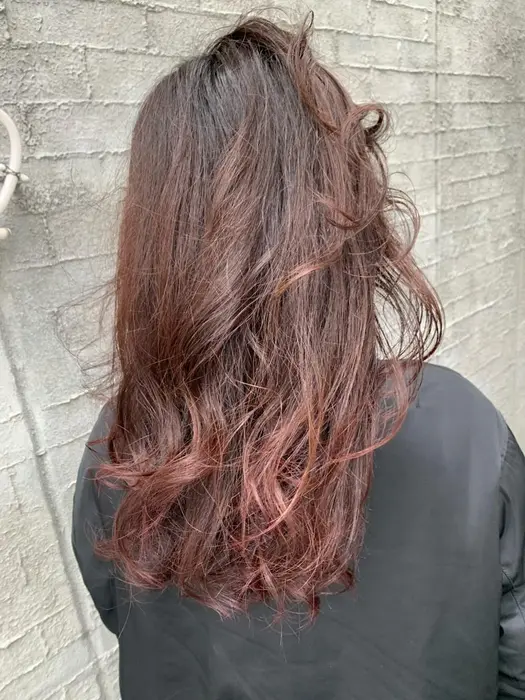 色味の入りにくいお客様 しっかり時間をかけて染めました グレイカラー使わずおしゃれ染にて Belo Osaka所属 ヘアメイク Makikoのヘアカタログ ミニモ