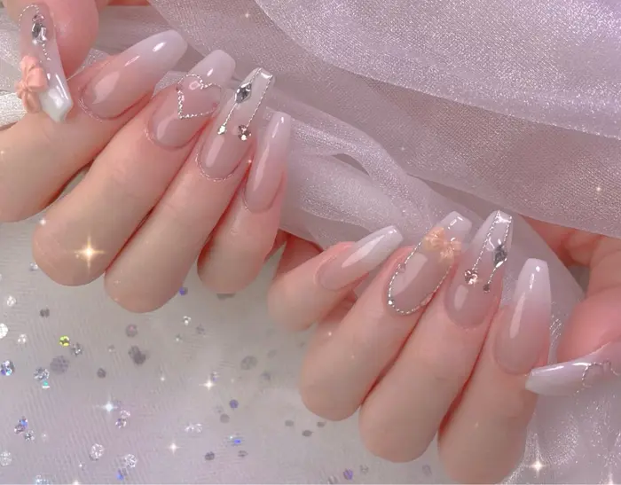 マグネットネイル #クロムハーツ｜Bell'z Nail所属・owner