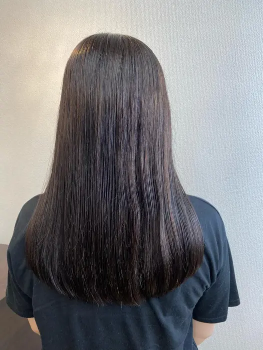 後ろ姿も美人 ラウンドカットで美髪に North East所属 たかとり にいなのヘアカタログ ミニモ