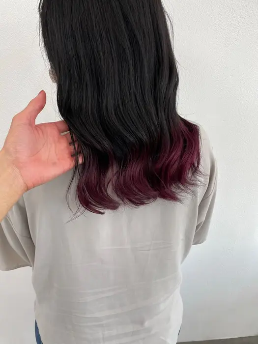 裾カラー ワインレッドカラー 毛先のみブリーチ 色落ちも綺麗 仕事でお洒落が出来ない そんな方 Hair Design Petit Pas所属 メンズ特化 モテヘア 正樹のヘアカタログ ミニモ