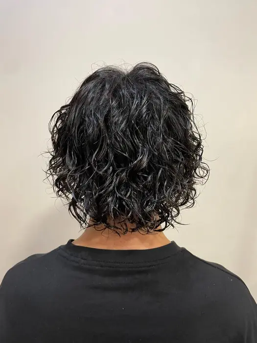 程よくボリュームの出る 縦落ちミディアムスパイラルパーマ Boucle所属 宍戸陸メンズ パーマのヘアカタログ ミニモ