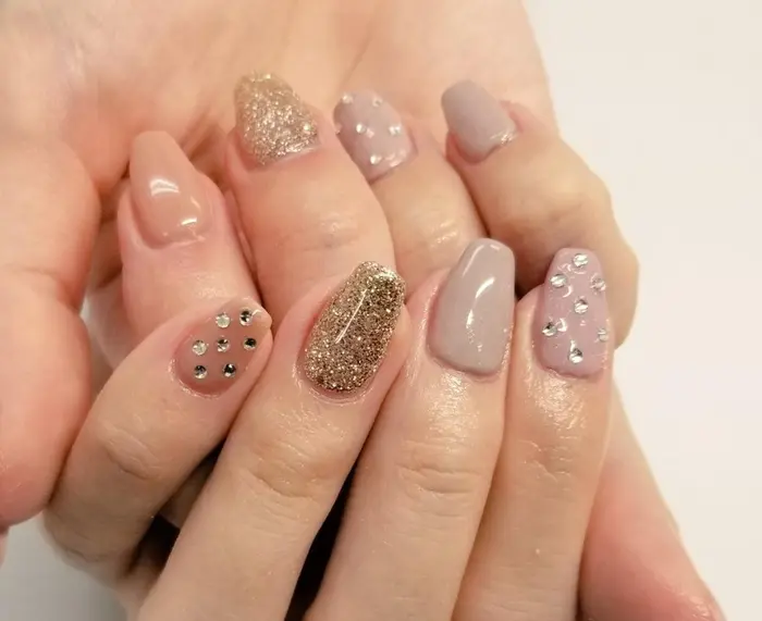 新宿ネイル ネイル新宿 新宿三丁目ネイル ネイル新宿三丁目 丸ノ内線 中央線 深夜ネイ ネイル所属 ツカダ チナツのネイル デザイン ミニモ