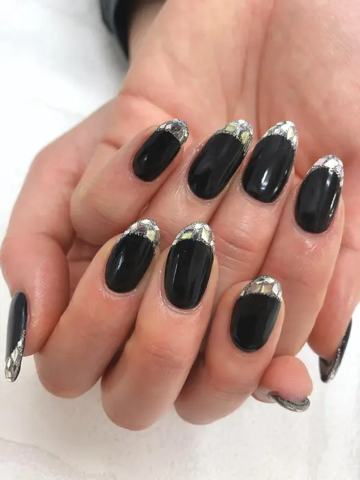 ガラスフレンチ お色追加550円 ネイルサロンcoro所属 𝑪𝑜𝒓𝒐 𝒏𝒂𝒊𝒍のネイルデザイン ミニモ