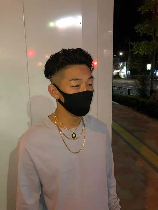 スリックバックパーマ Hommehair4所属 メンズ専門 狐塚 哲朗のヘアカタログ ミニモ