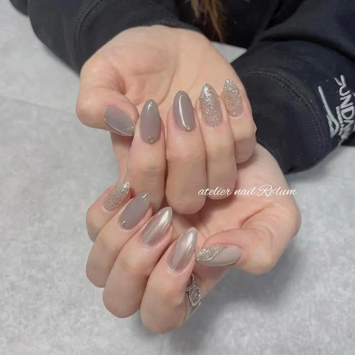 ニュアンスネイル グレージュネイル ミラーネイル Atelier Nail Re Lum所属 Atelier Nail Relumのネイル デザイン ミニモ