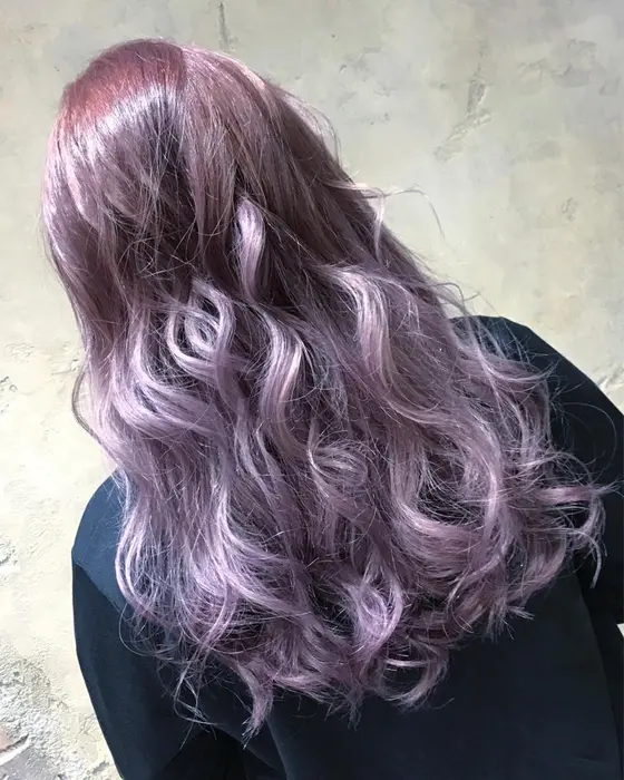 透明感violet 紫系colorは何と言っても 可愛い と オシャレ が同時に出せます Salowin新宿所属 伊藤秀明 小顔前髪のプロのヘア カタログ ミニモ