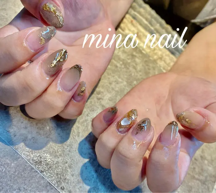 ニュアンスネイル 春ネイル シェルネイル ホイルネイル ミラーネイル マグネットネイル Mina Nail所属 Mina Nailのネイル デザイン ミニモ