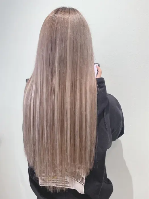 ハイライト部分は全てエクステ 自然なハイライトまでお値段込で入れられます エクステ専門店 Lalamoana 天神店所属 ララモアナ 𝚂𝚊𝚗𝚊のヘアカタログ ミニモ