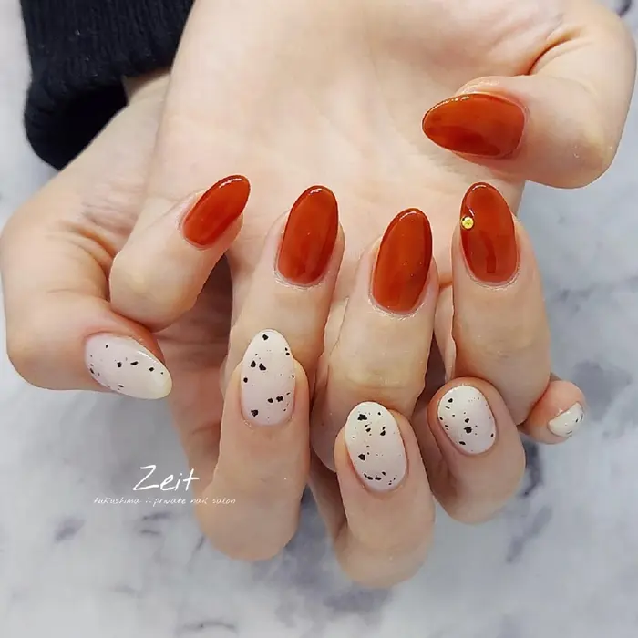 うずらネイル ダルメシアンネイル テラコッタネイル アシメネイル Nail Salon Toki所属 ꌚ ꍏꀘꀤꀍꂦのネイル デザイン ミニモ