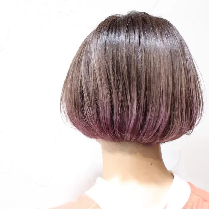毛先にパープルピンクの裾カラー こちらの画像は全体ブリーチしております Decohair Frappe所属 デザインカラー 古谷洋平のヘアカタログ ミニモ