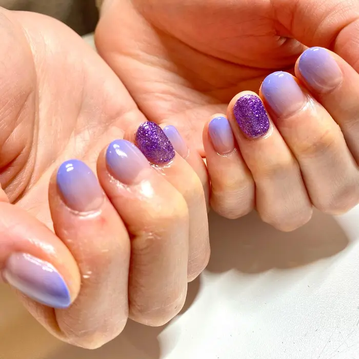 ブルー パープル ギラギララメ Clair By Amulu所属 Anzai Hitomiのネイルデザイン ミニモ