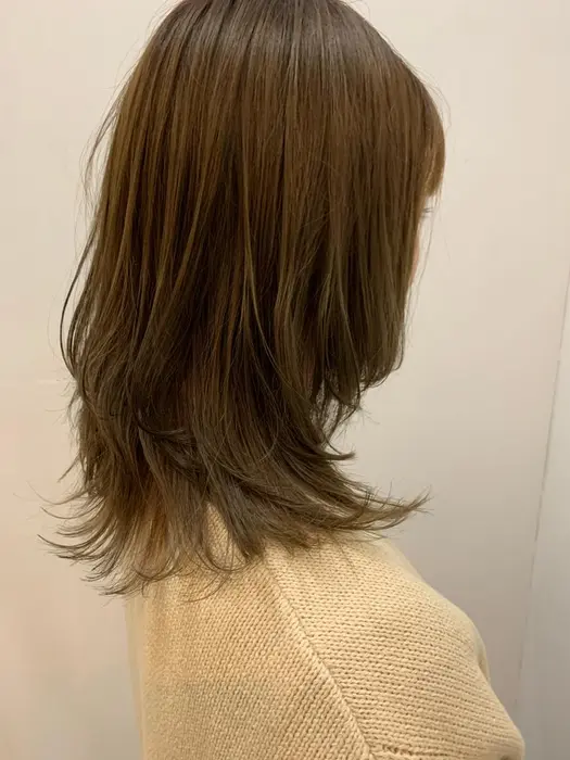 ロングに飽きたら レイヤーをいれてプチイメチェン 巻き方で変わるので スタイルを楽しめます Hair Space 7bridge所属 トマベチ アツコのヘアカタログ ミニモ