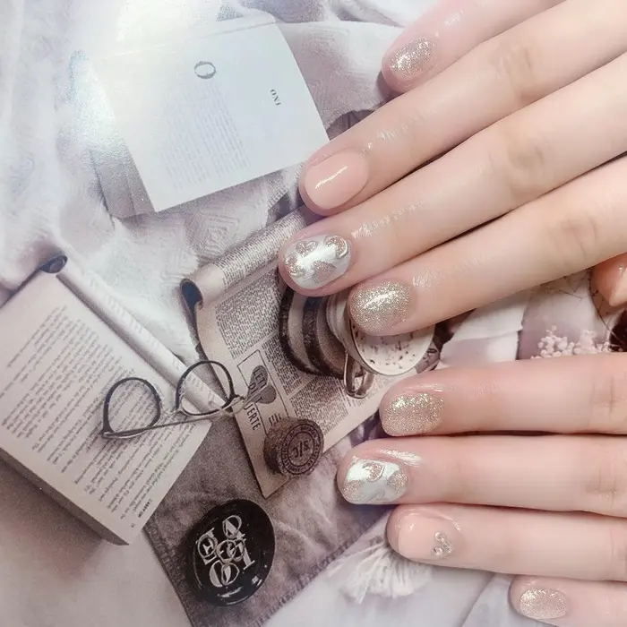 ニュアンス 恵比寿ネイル 恵比寿サロン 大人ネイル ジェルネイル 恵比寿駅近サロン 恵比寿 マグ Total Beauty Salon Yudia 恵比寿本店所属 Yudia Azumiのネイルデザイン ミニモ