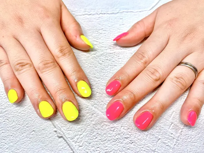 お客様nail ショッキングピンクに ショッキングイエロー 夏は派手が可愛い ネイル 痩身エステbeautywitch 所属 Nail 痩身エステ Harukaのエステ リラクカタログ ミニモ お客様nail ショッキングピンクに ショッキングイエロー 夏は派手が可愛い ネイル 痩身エステbeautywitch 所属 Nail 痩身エステ Harukaのエステ リラクカタログ ミニモ