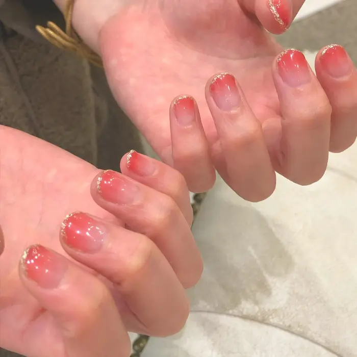 じゅんわりグラデ パラジェル ジェルネイル ハンドジェル オフあり オフなし Hair Make Sofa仙台駅前所属 佐竹 彩捺の ネイルデザイン ミニモ