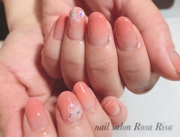 コーラルピンクグラデ Nail Salon Rosa Risa所属 Nail Salon Rosa Risaのネイル デザイン ミニモ コーラルピンクグラデ Nail Salon Rosa Risa所属 Nail Salon Rosa Risaのネイル デザイン ミニモ