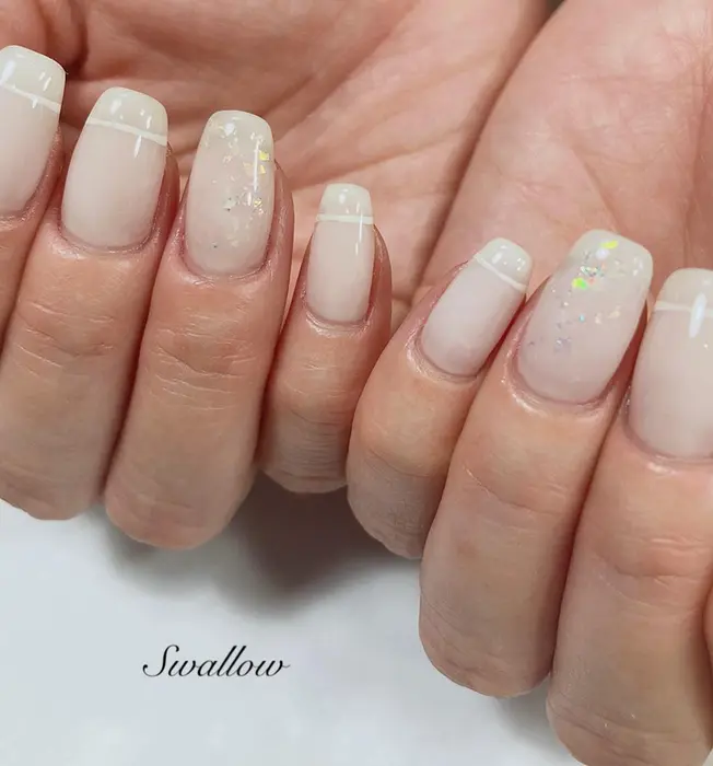 Simplenails フレンチラインネイル オフィスネイル シンプルネイル オトナ女子ネイ By Color Eye Nail所属 Yu Kaの ネイルデザイン ミニモ