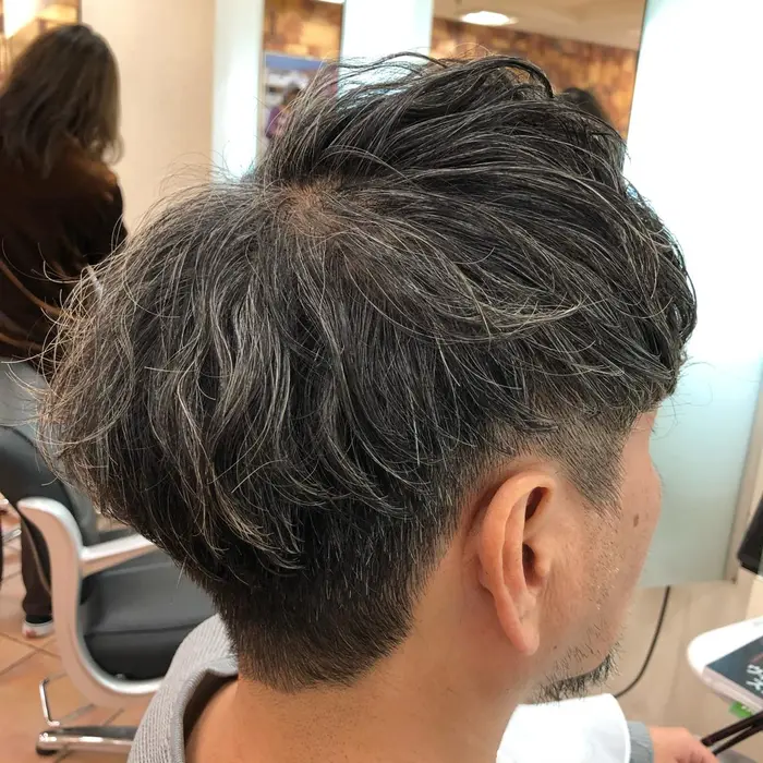刈り上げツーブロスパイラル グレイヘアとも相性抜群です 葛西 A Room アルーム 所属 きむら あゆむのヘアカタログ ミニモ
