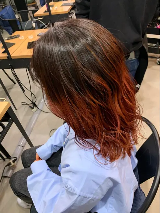 毛先カット メンテナンスカット アプリエカラー ユニコーンカラー ピンク ハイライト グラデーショ Hair Make Dilly所属 痛まないブリーチ特化 Dillywmのヘアカタログ ミニモ