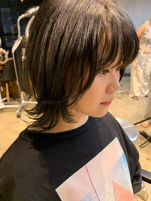 顔まわり長めのウルフスタイル Assort Aoyama所属 福田 玲子のヘアカタログ ミニモ 顔まわり長めのウルフスタイル Assort Aoyama所属 福田 玲子のヘアカタログ ミニモ