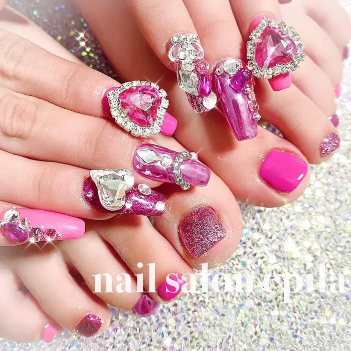 Nail Gel Rubycell Gelnail 持ち込みデザイン ロングネイル ア Nail Salon Epila所属 Epila キラキラネイル専門店のネイルデザイン ミニモ