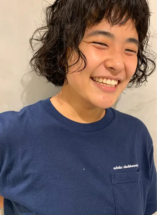 ふわっとした質感のパーマ ムースつけてスタイリングラクチンです Canna所属 オーガニックカラー 寺島潤のヘアカタログ ミニモ