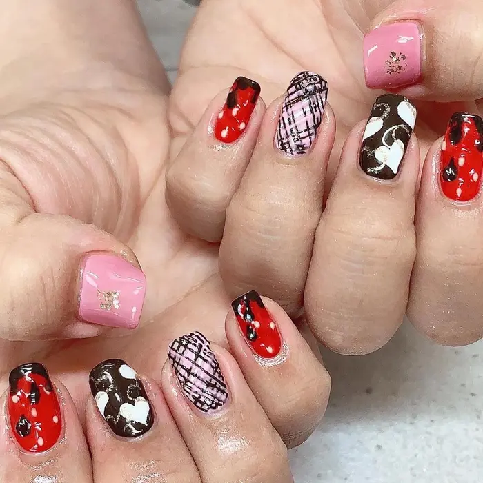 バレンタインネイル チョコネイル チョコレート 紗々ネイル ハートネイル Kanonail所属 Kano Nailのネイル デザイン ミニモ