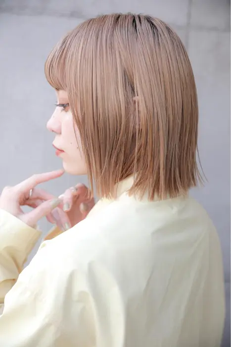 痛みを最小限に抑えてのブリーチをしオンカラー 髪を守りながら施術をしています Ing所属 小川 麿右のヘア カタログ ミニモ 痛みを最小限に抑えてのブリーチをしオンカラー 髪を守りながら施術をしています Ing所属 小川 麿右のヘア カタログ ミニモ