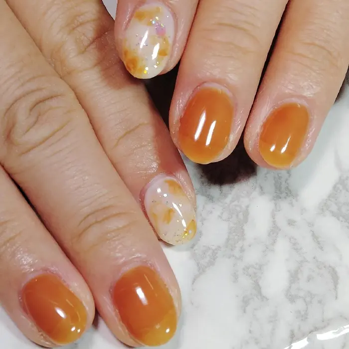 当店では自店 他店様のジェルのオフ代は込の価格になっておりますので付け替えのお客様にも継続してご利用 ネイルサロンキュアイスト調布店所属 ネイルサロン ｃｕｒｅｉｓｔのネイルデザイン ミニモ